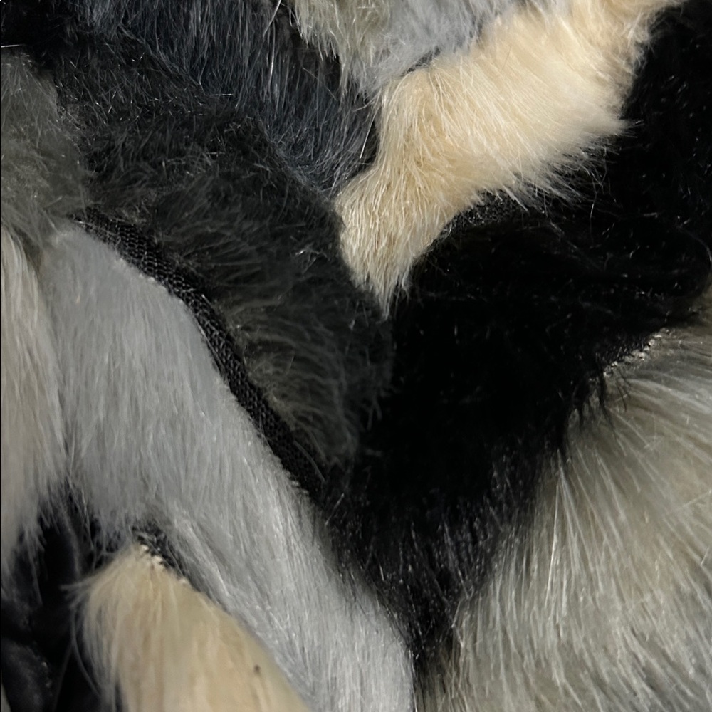 FEVER Womens VEST LUXURIOUS FAUX FUR, hook closure Satin Interior Size 2X - Picture 2 of 4